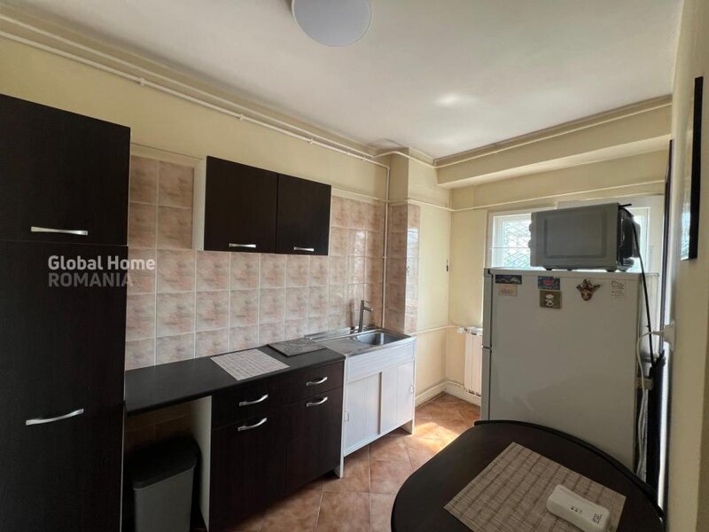 Blv Decebal, acces stradal, vedere blv, apartament 2 camere |